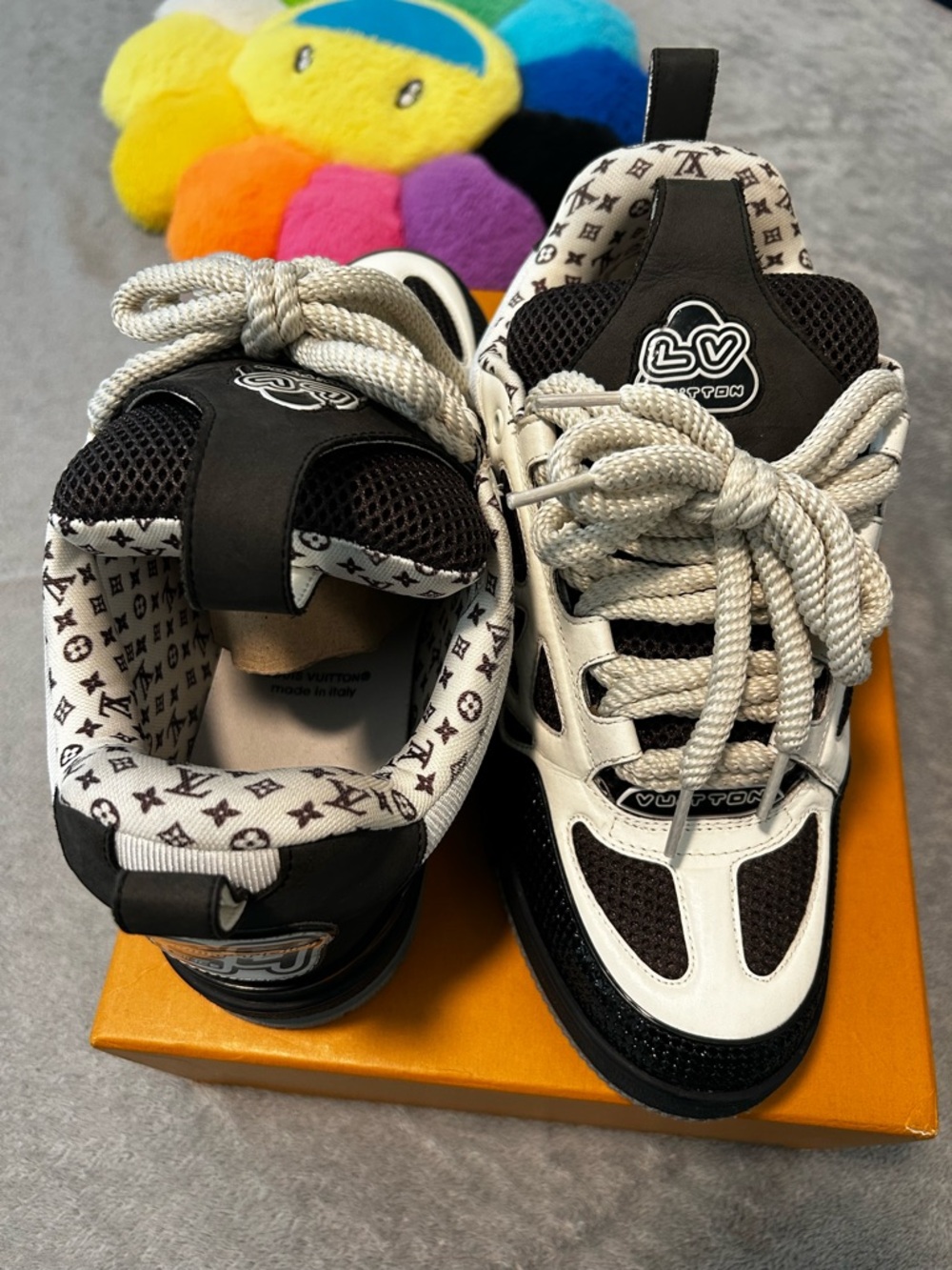 Louis Vuitton Kids Black and White LV Lace-Up Sneakers - Picture 2 of 10